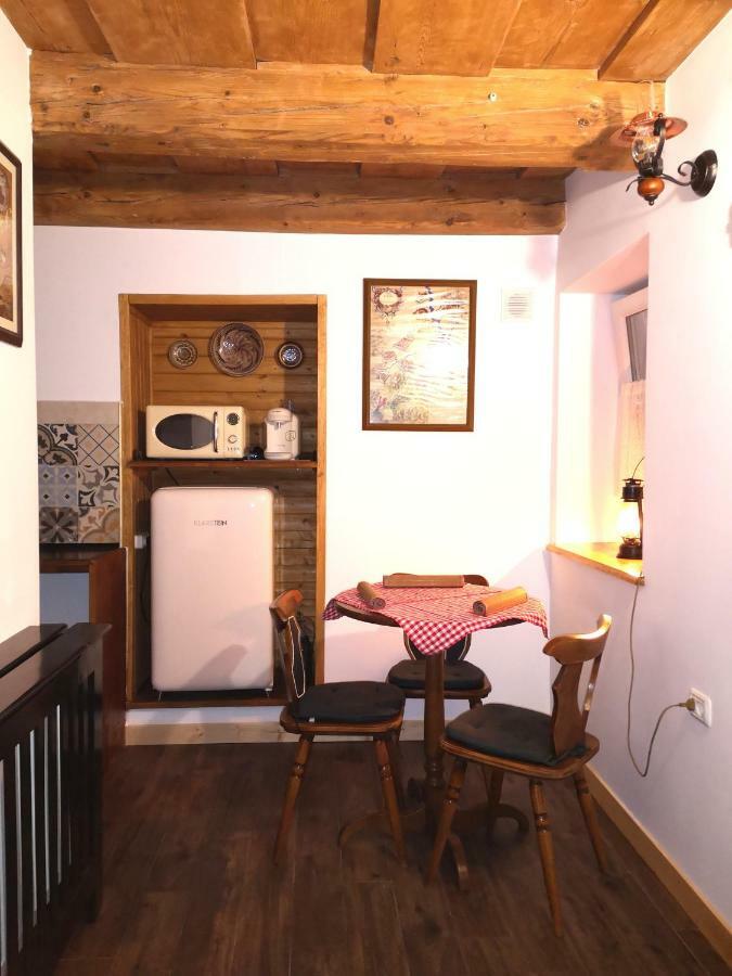 Crown Of Karolina Apartment Brasov Bagian luar foto