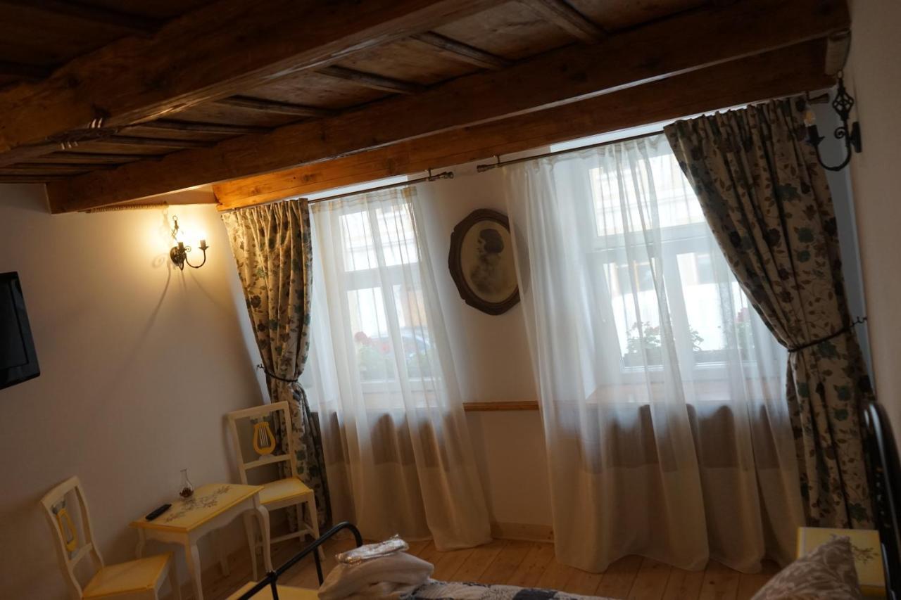 Crown Of Karolina Apartment Brasov Bagian luar foto