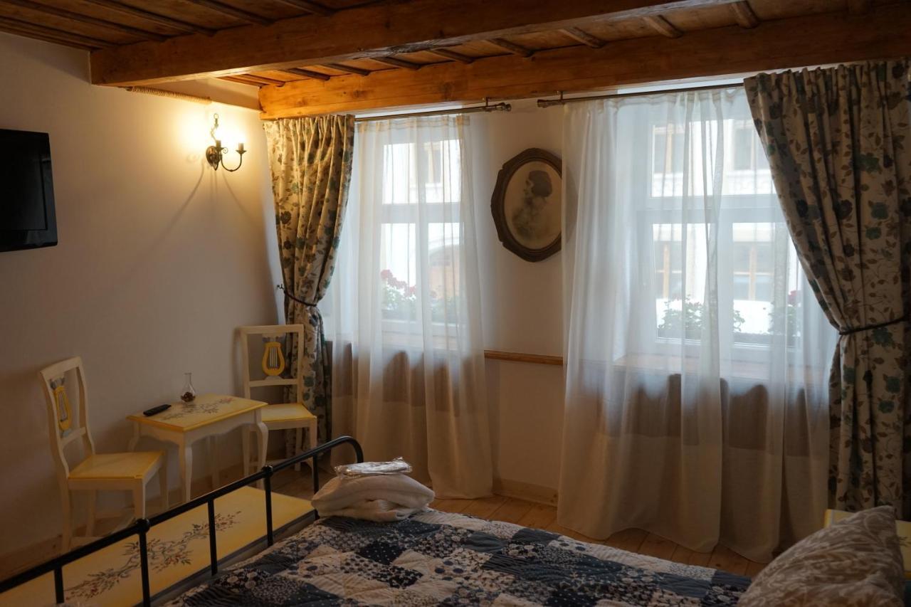 Crown Of Karolina Apartment Brasov Bagian luar foto