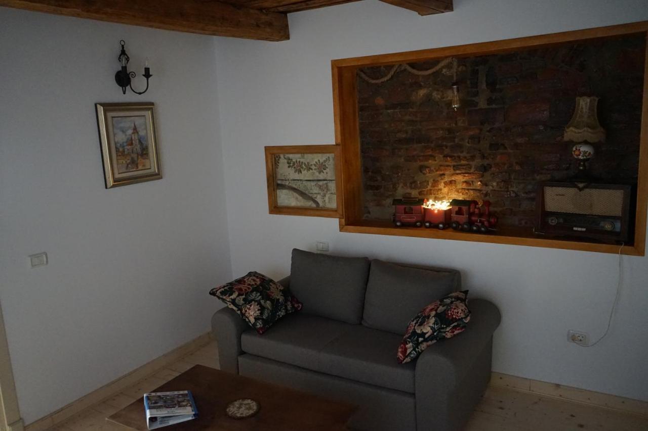 Crown Of Karolina Apartment Brasov Bagian luar foto